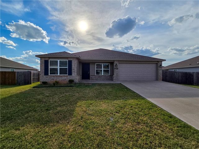 2809 Bauer Street, Pea Ridge, AR 72751