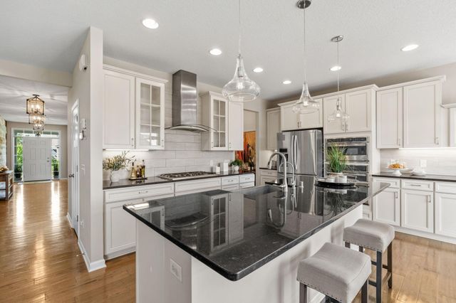 16115 57th Place N, Plymouth, MN 55446