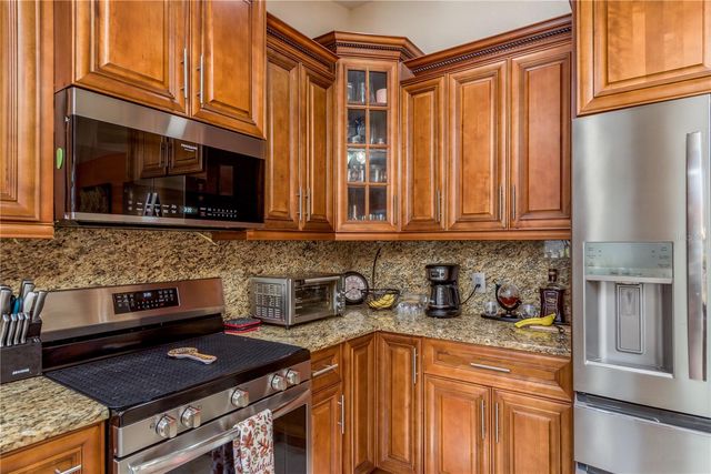 12406 FOREST LANE DRIVE, Tampa, FL 33624