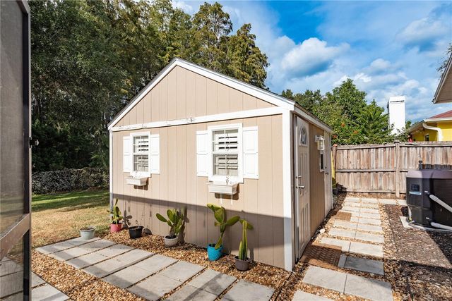 12406 FOREST LANE DRIVE, Tampa, FL 33624