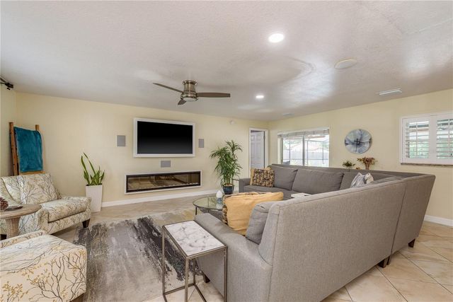 12406 FOREST LANE DRIVE, Tampa, FL 33624