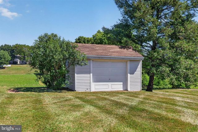 19 PALMYRA BELLEGROVE RD, Annville, PA 17003