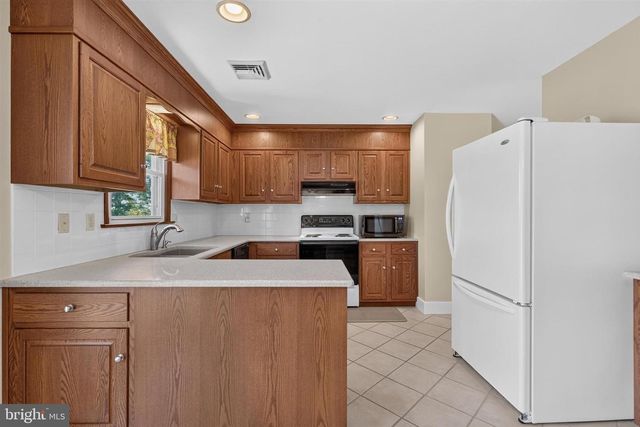 19 PALMYRA BELLEGROVE RD, Annville, PA 17003