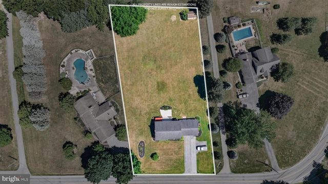 19 PALMYRA BELLEGROVE RD, Annville, PA 17003