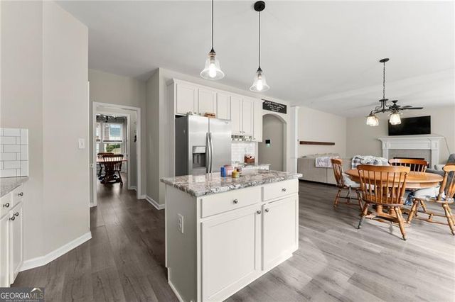 2705 Chandler Grove Drive, Buford, GA 30519