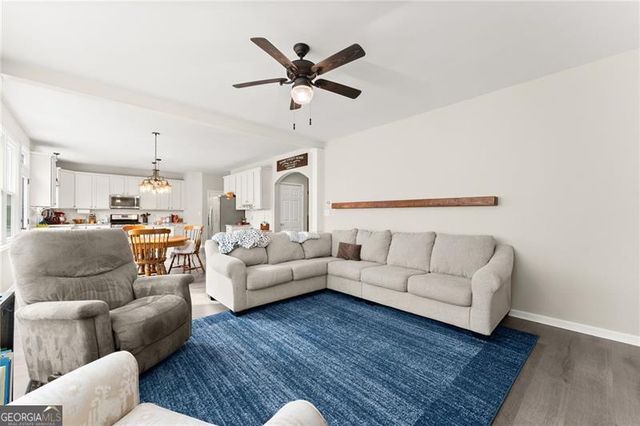 2705 Chandler Grove Drive, Buford, GA 30519