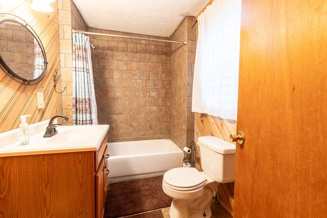 710 Twin Oaks Road, Wellington, KY 40387