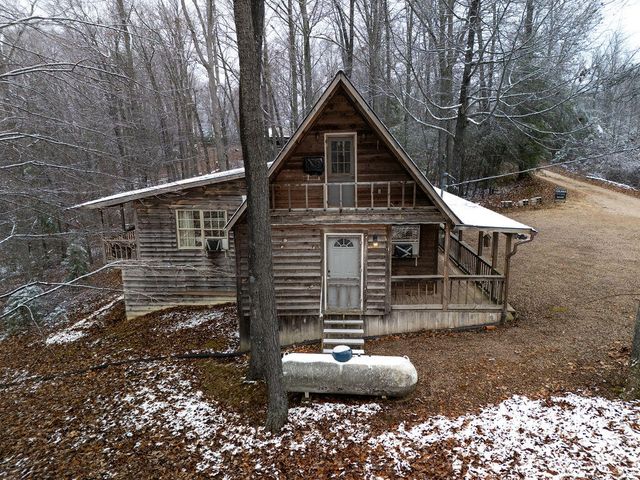 710 Twin Oaks Road, Wellington, KY 40387