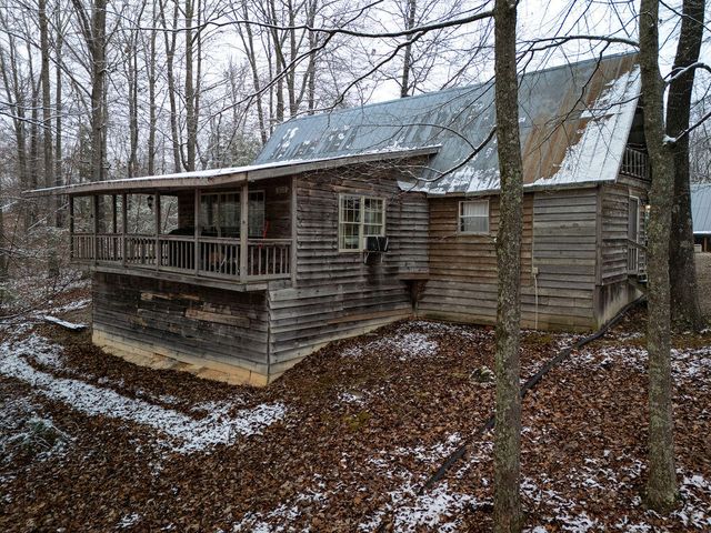 710 Twin Oaks Road, Wellington, KY 40387