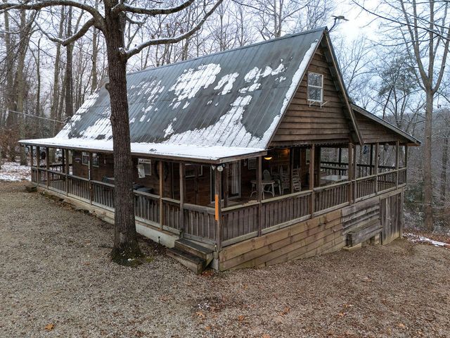 710 Twin Oaks Road, Wellington, KY 40387