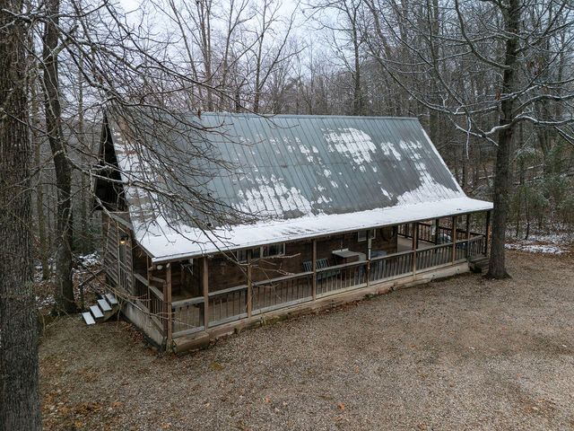 710 Twin Oaks Road, Wellington, KY 40387