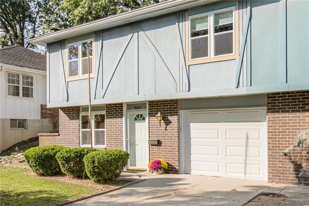 9692 Wedd Street, Overland Park, KS 66212