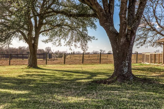 12709 Fm 1155 E, Brenham, TX 77833