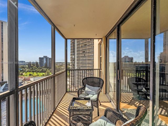 20379 W Country Club Dr 1138, Aventura, FL 33180