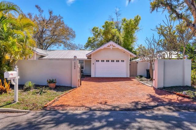 1792 FLOYD STREET, Sarasota, FL 34239