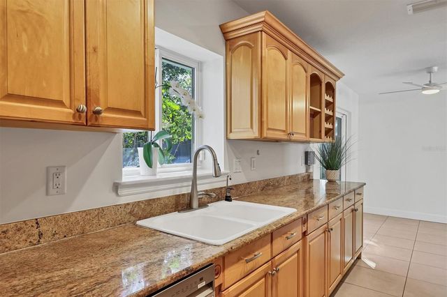 1792 FLOYD STREET, Sarasota, FL 34239