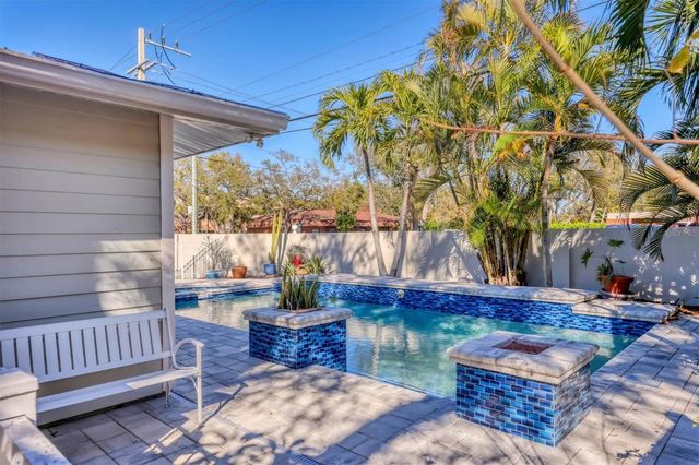 1792 FLOYD STREET, Sarasota, FL 34239