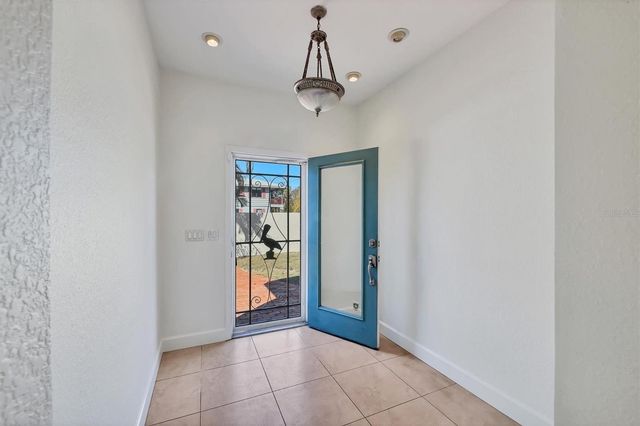 1792 FLOYD STREET, Sarasota, FL 34239