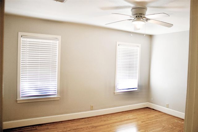 1002 Waltway Drive, Houston, TX 77008