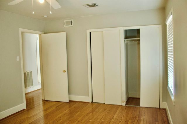 1002 Waltway Drive, Houston, TX 77008