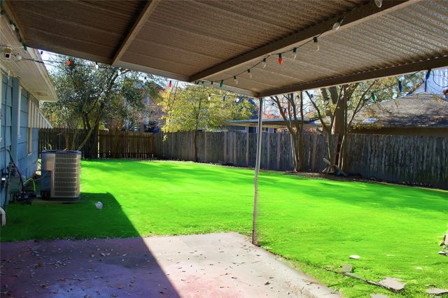 1002 Waltway Drive, Houston, TX 77008