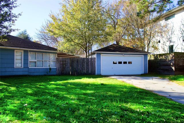 1002 Waltway Drive, Houston, TX 77008