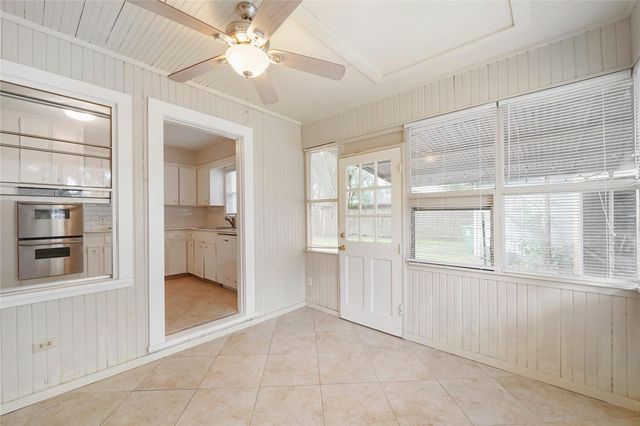 1002 Waltway Drive, Houston, TX 77008