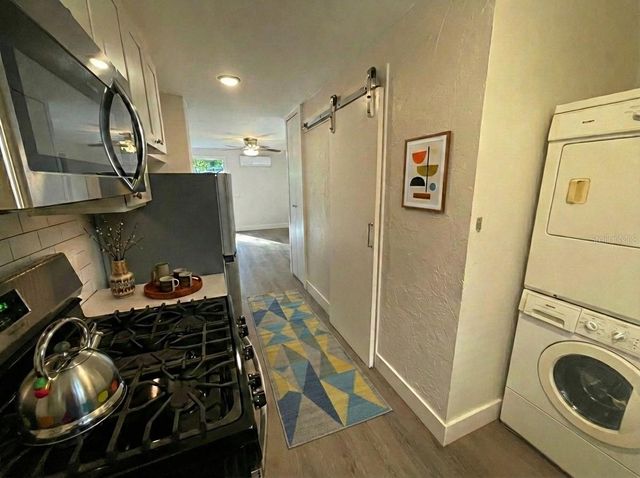 3734 BURLINGTON AVENUE N 1, St Petersburg, FL 33713