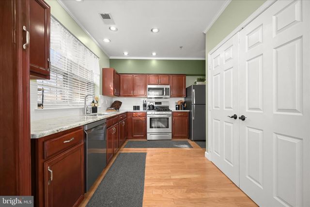 2426 LIZBEC CT, Crofton, MD 21114