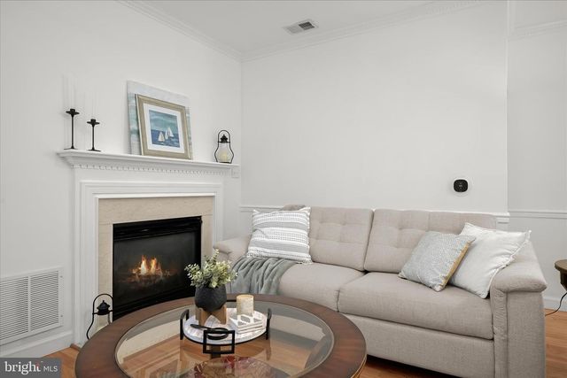 2426 LIZBEC CT, Crofton, MD 21114