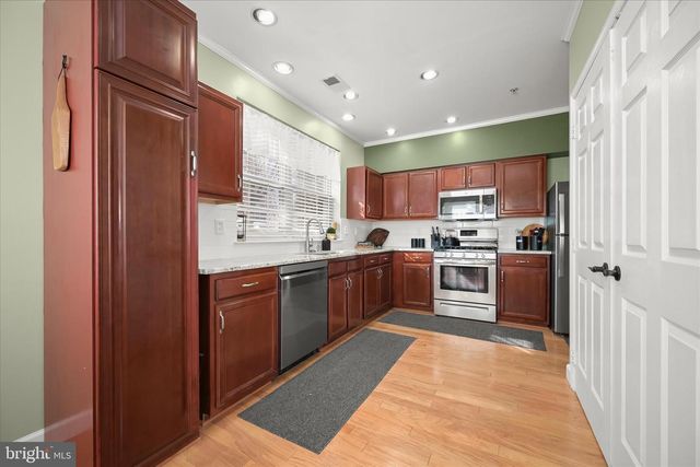 2426 LIZBEC CT, Crofton, MD 21114