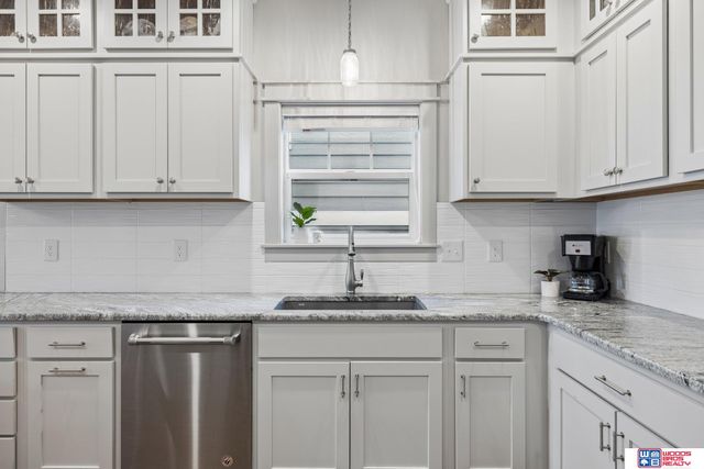 6019 Minter Lane, Lincoln, NE 68516