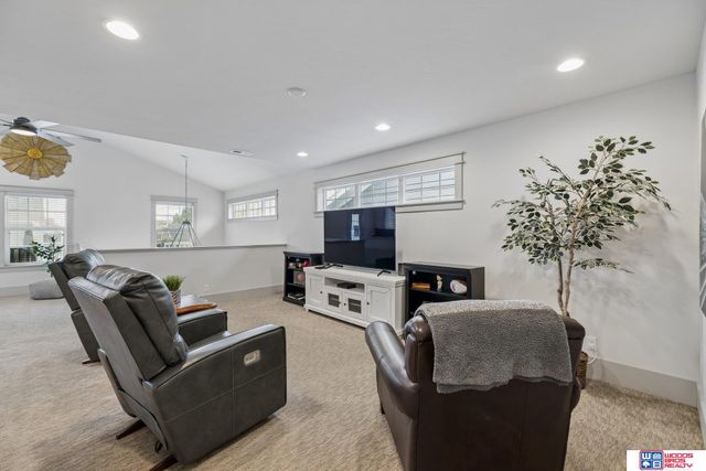 6019 Minter Lane, Lincoln, NE 68516