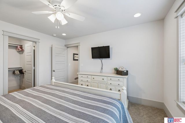 6019 Minter Lane, Lincoln, NE 68516