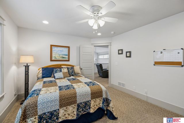 6019 Minter Lane, Lincoln, NE 68516