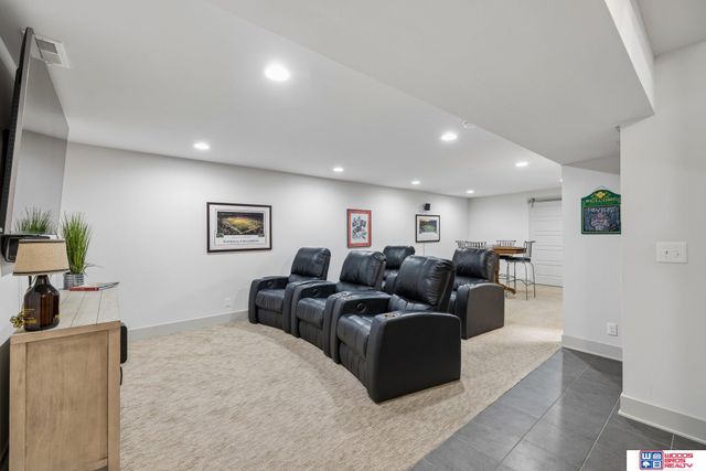 6019 Minter Lane, Lincoln, NE 68516