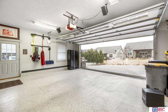 6019 Minter Lane, Lincoln, NE 68516