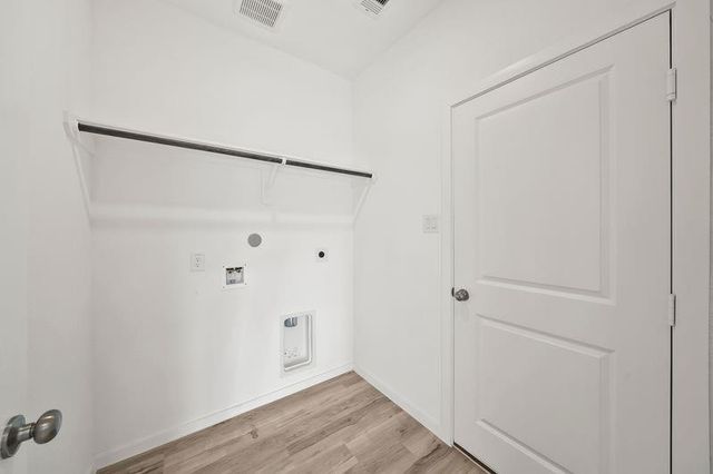 9803 Keystone Meadow Place, Baytown, TX 77521