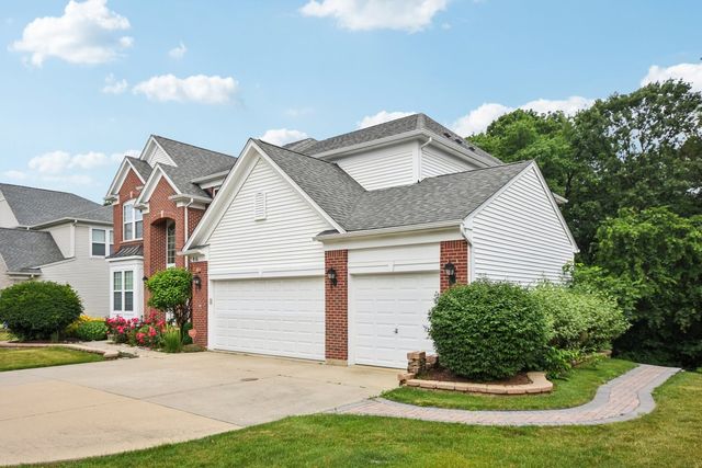 816 Blue Ridge Drive, Streamwood, IL 60107