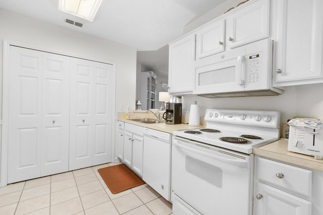 1012 Royal Troon Lane, St Augustine, FL 32086