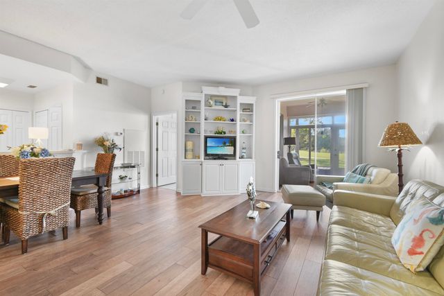 1012 Royal Troon Lane, St Augustine, FL 32086