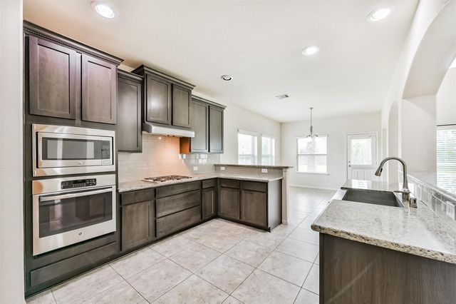 2811 Afton Drive, Pearland, TX 77581