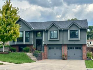 2421 N 191st Avenue, Elkhorn, NE 68022