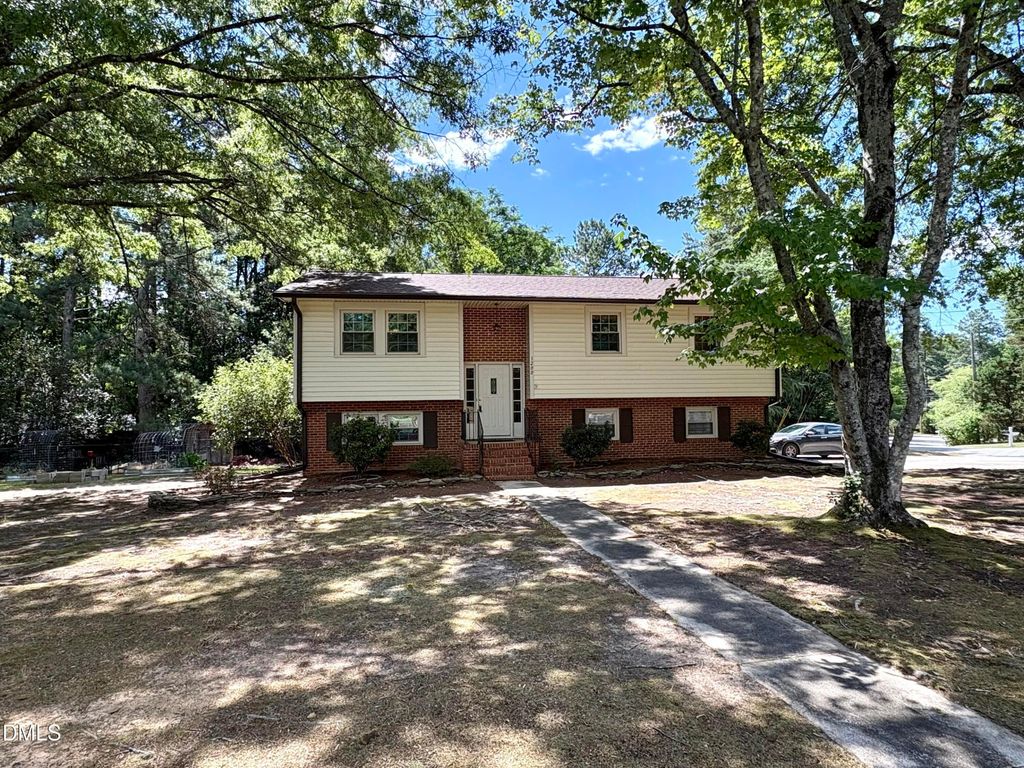 1200 Boxwood Lane, Apex, NC 27502