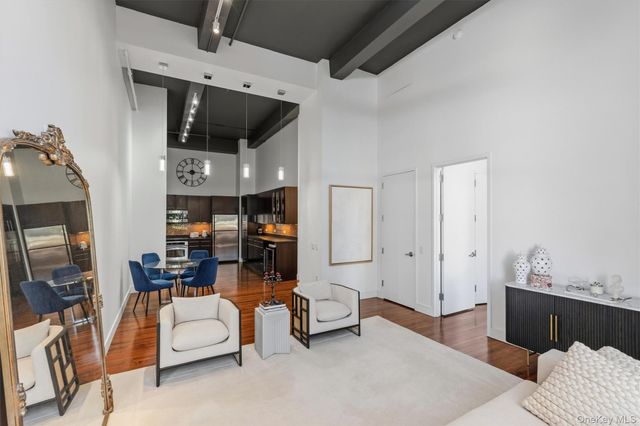 25 Leroy Place 206, New Rochelle, NY 10805