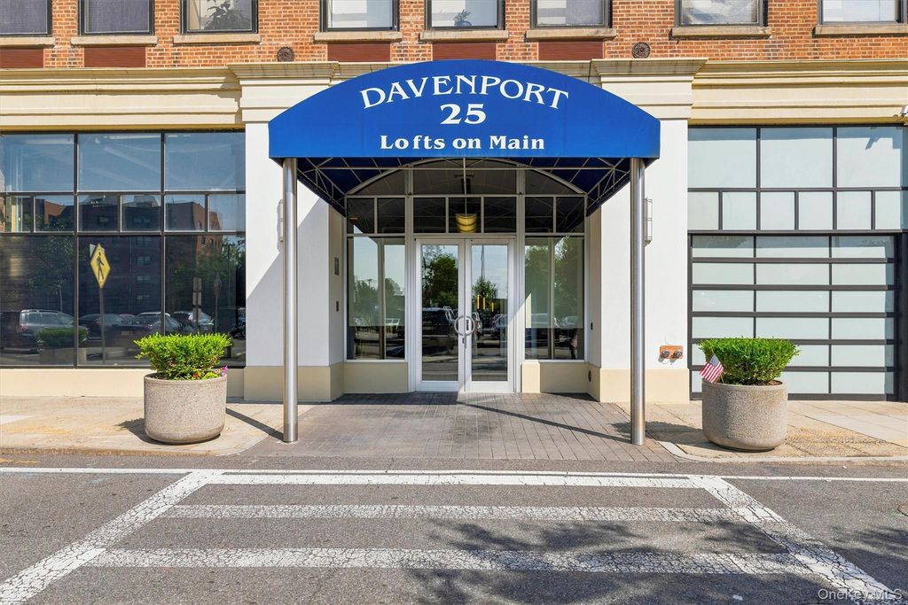 25 Leroy Place 206, New Rochelle, NY 10805