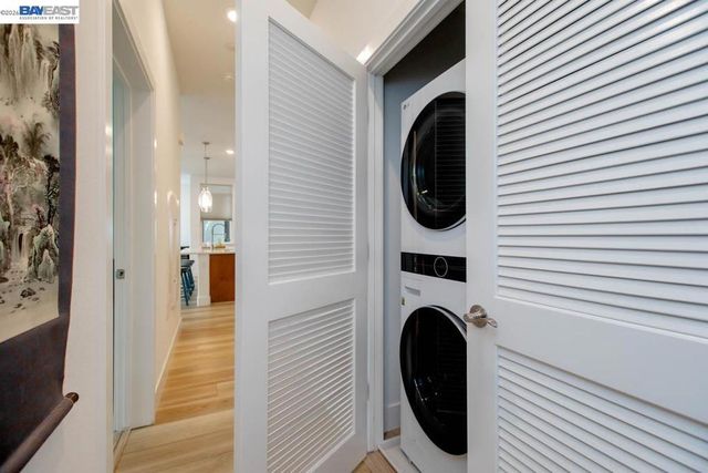 2885 2885 Tradewind Dr, Alameda, CA 94501