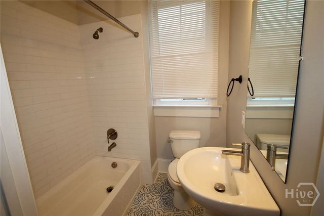 511 E 34th Street, Savannah, GA 31401