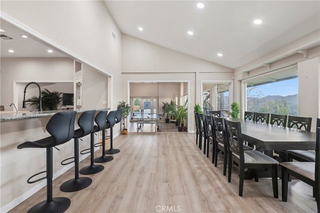 9557 Hierba, Agua Dulce, CA 91390