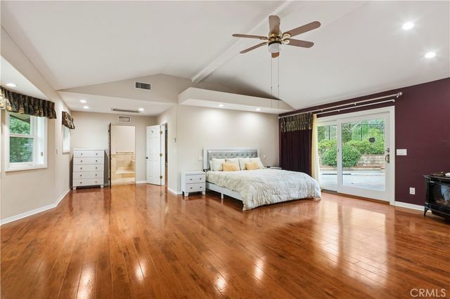 9557 Hierba, Agua Dulce, CA 91390
